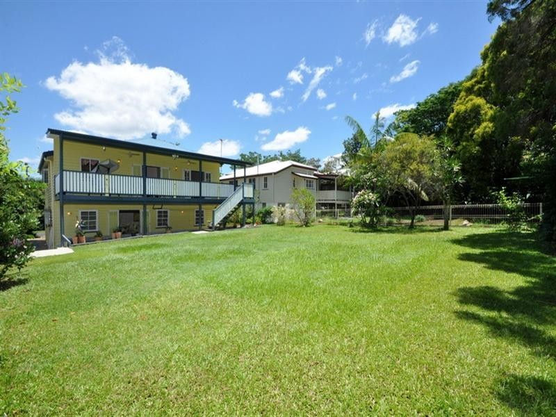 64 Sixth Avenue, Kedron QLD 4031