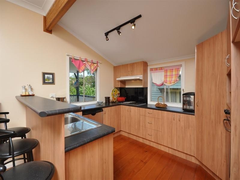 64 Sixth Avenue, Kedron QLD 4031