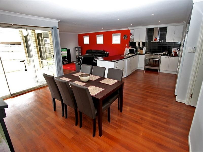 15 Kennedia Court, North Lakes QLD 4509