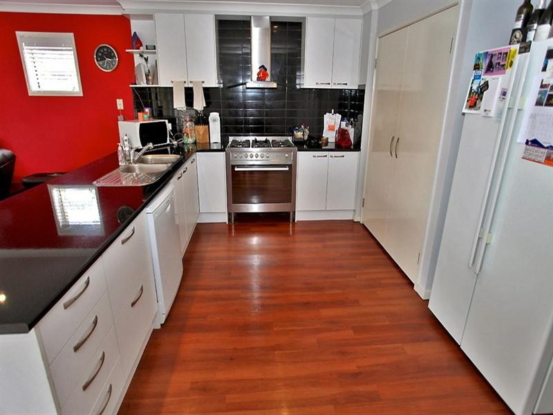 15 Kennedia Court, North Lakes QLD 4509