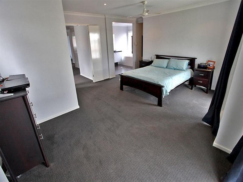 15 Kennedia Court, North Lakes QLD 4509