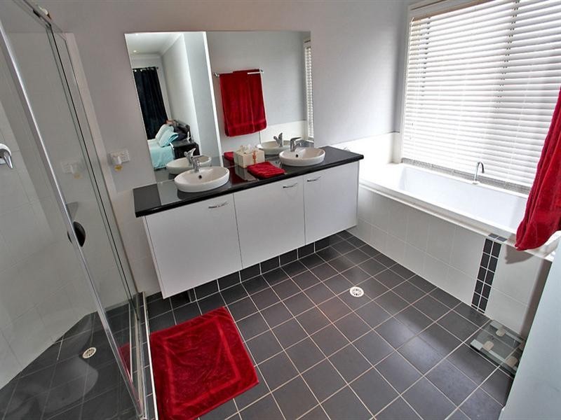 15 Kennedia Court, North Lakes QLD 4509