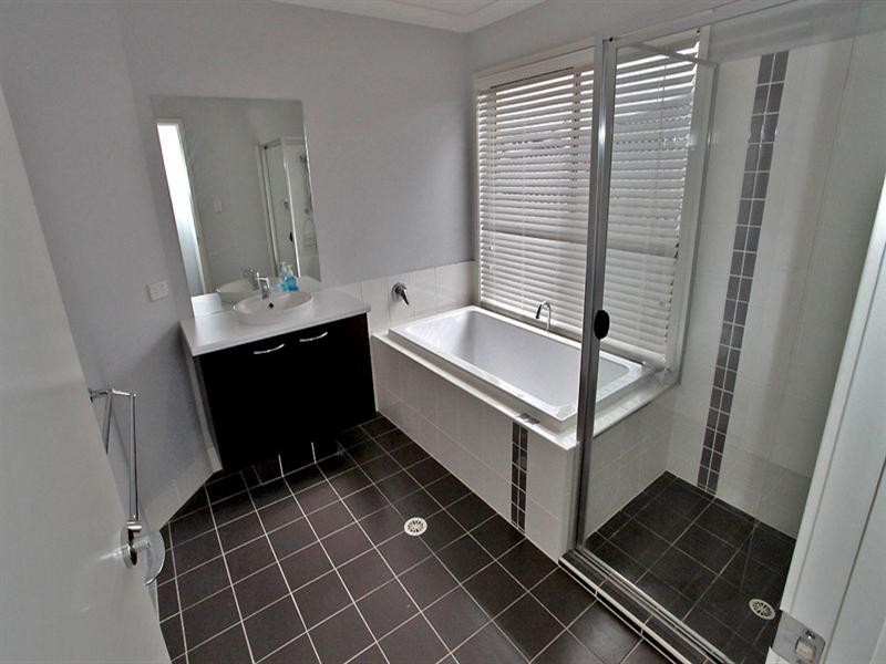 15 Kennedia Court, North Lakes QLD 4509