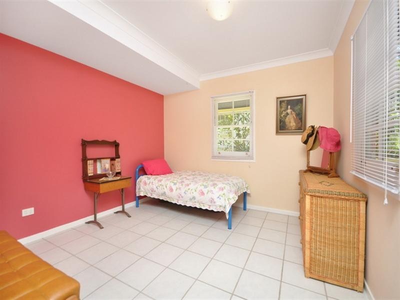 64 Sixth Avenue, Kedron QLD 4031