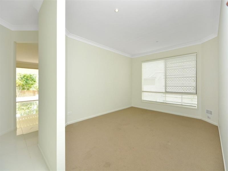 19 Main Avenue, Wavell Heights QLD 4012