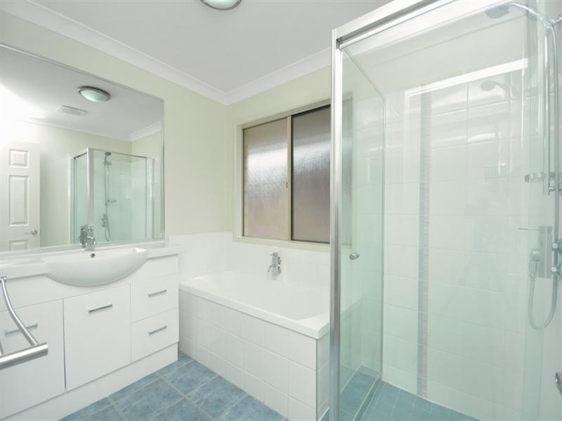 19 Main Avenue, Wavell Heights QLD 4012