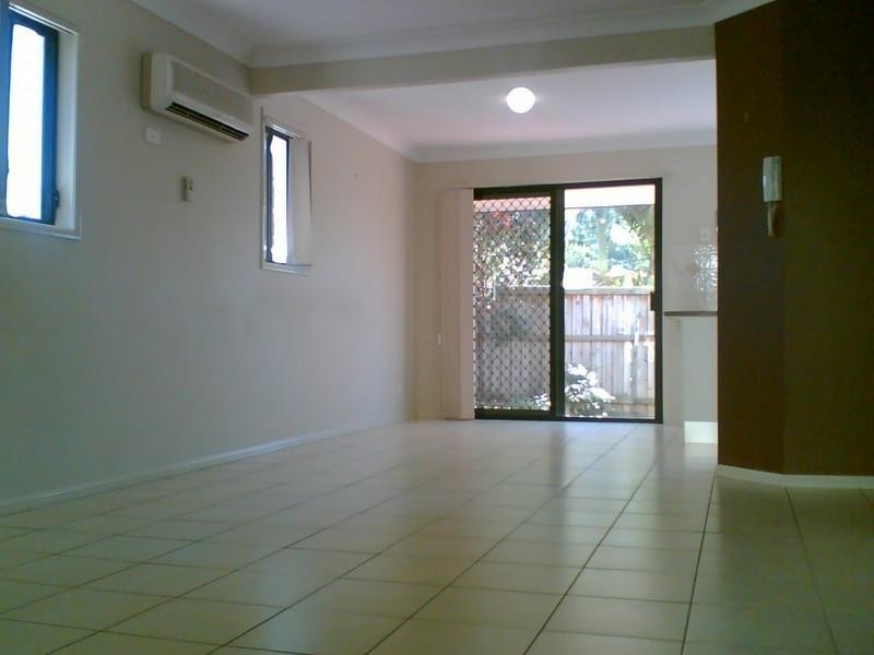 1/216 Trouts Road, Stafford Heights QLD 4053