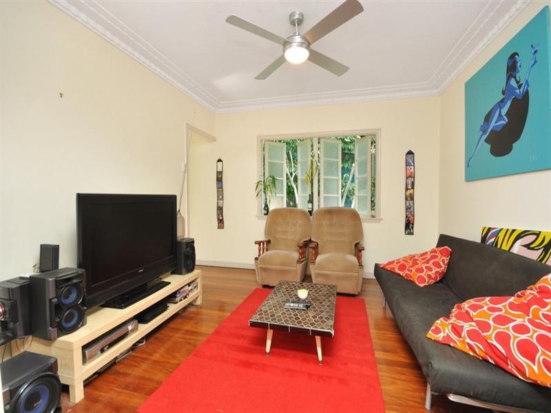 3 Cecil Road, Bardon QLD 4065