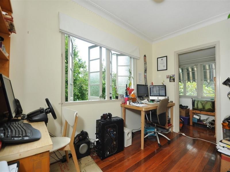 3 Cecil Road, Bardon QLD 4065