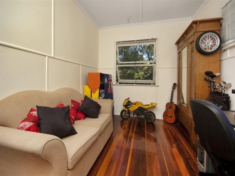 46 Pangeza Street, Stafford Heights QLD 4053