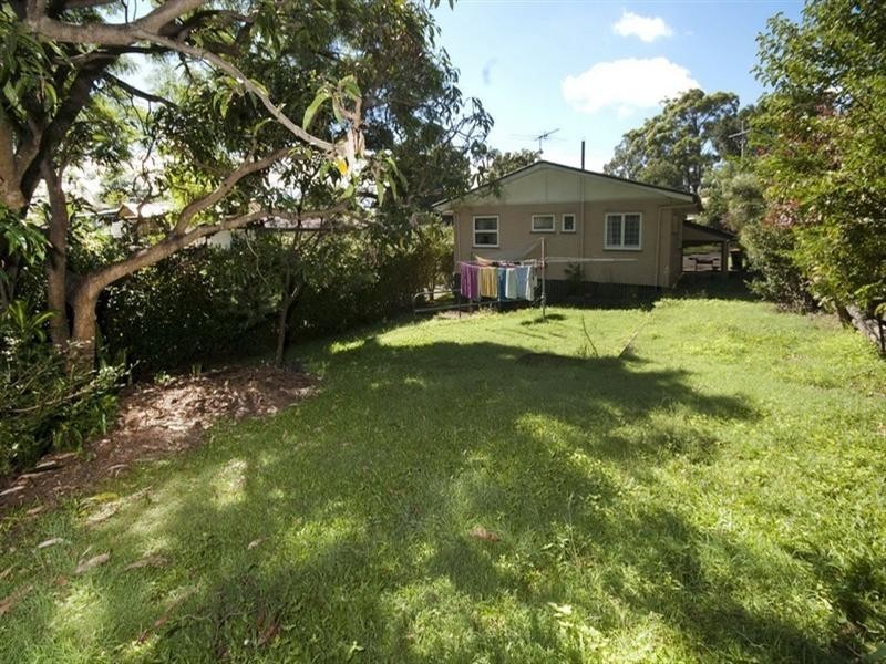 46 Pangeza Street, Stafford Heights QLD 4053