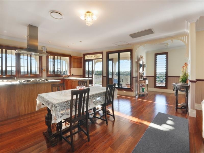 9 Colston Road, Grange QLD 4051