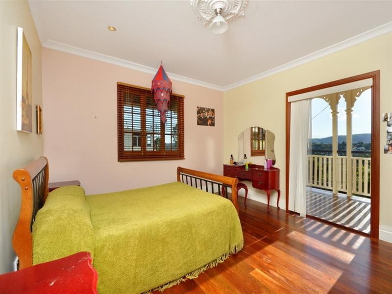 9 Colston Road, Grange QLD 4051