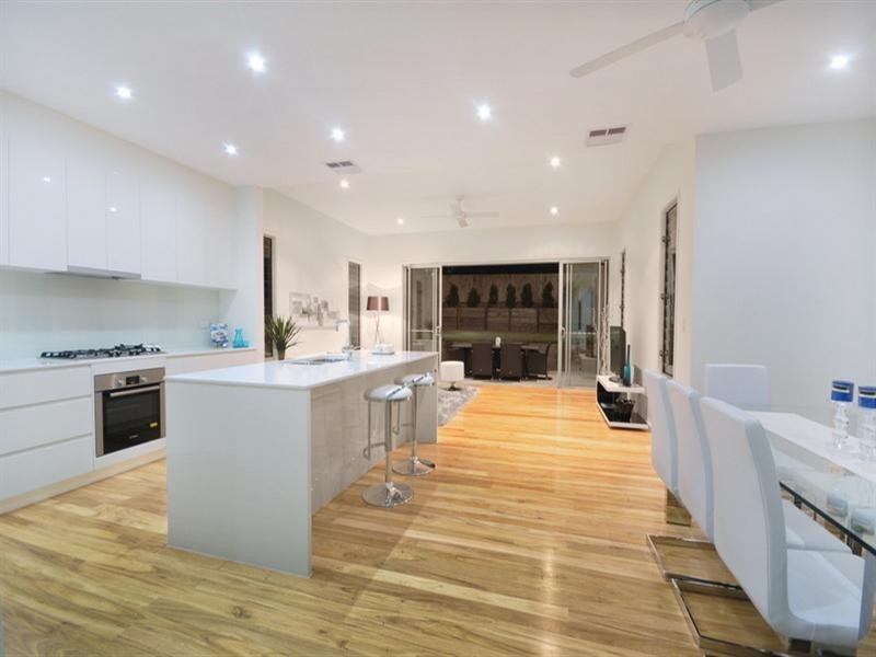 27 Deramore Street, Wavell Heights QLD 4012