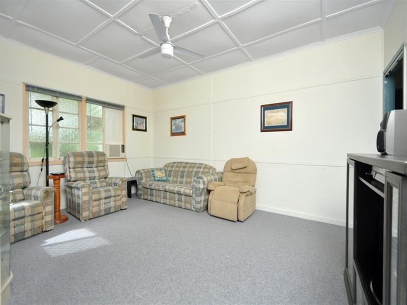 24 Castling Street, Stafford QLD 4053