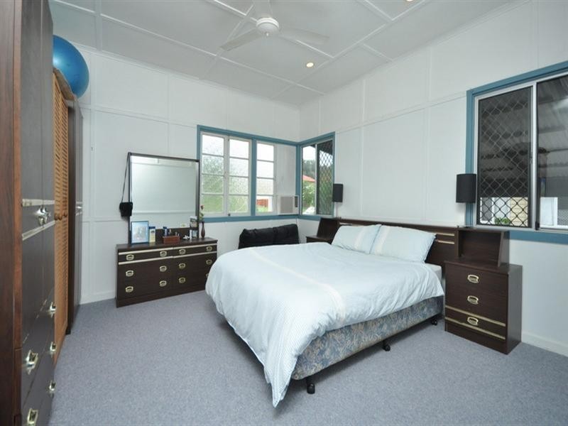 24 Castling Street, Stafford QLD 4053