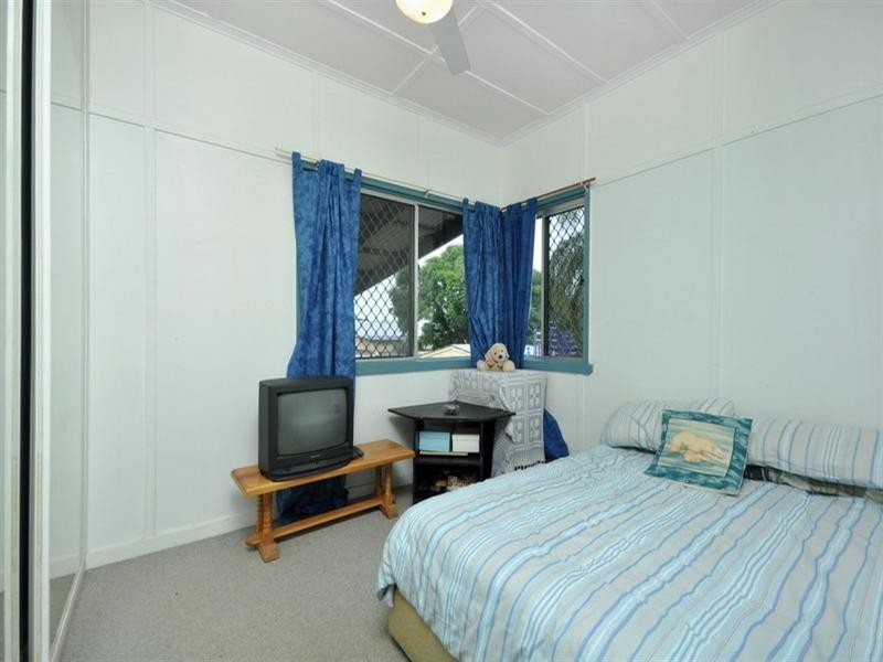 24 Castling Street, Stafford QLD 4053