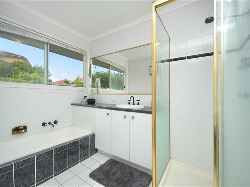 25 Karloff Drive, Stafford Heights QLD 4053