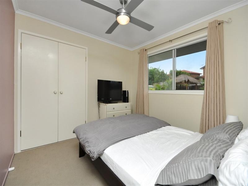 25 Karloff Drive, Stafford Heights QLD 4053