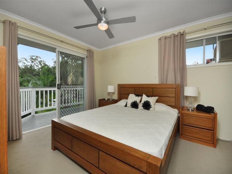 25 Karloff Drive, Stafford Heights QLD 4053