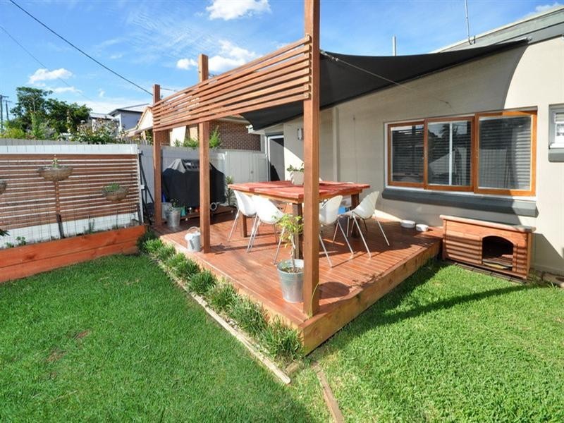 1/211 Webster, Stafford QLD 4053