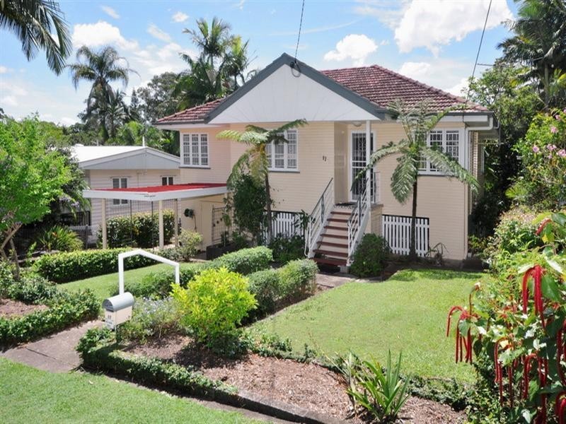 17 Cain Street, Everton Park QLD 4053