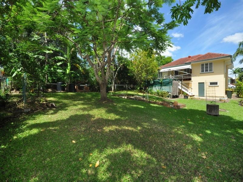 17 Cain Street, Everton Park QLD 4053