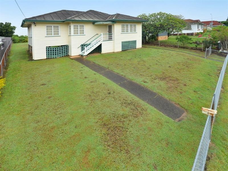 24 Brae Street, Wavell Heights QLD 4012