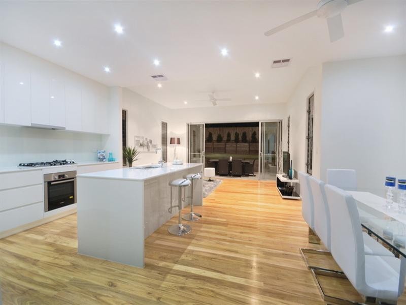 27a Deramore Street, Wavell Heights QLD 4012