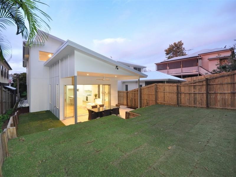 27a Deramore Street, Wavell Heights QLD 4012