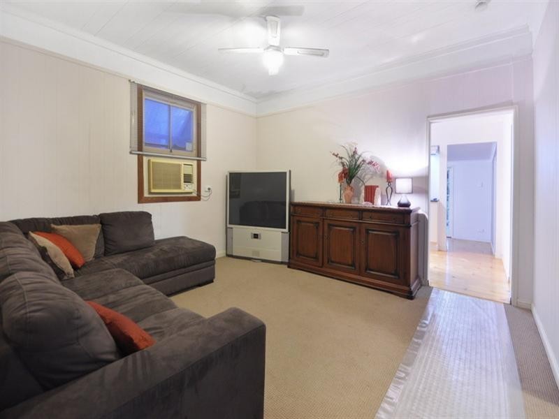 12 Castle Street, Kedron QLD 4031