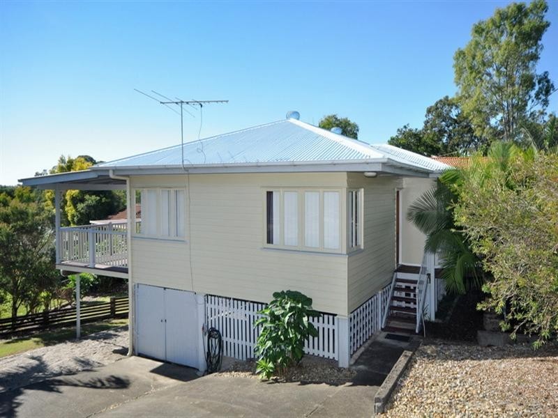 815 South Pine Road, Everton Park QLD 4053