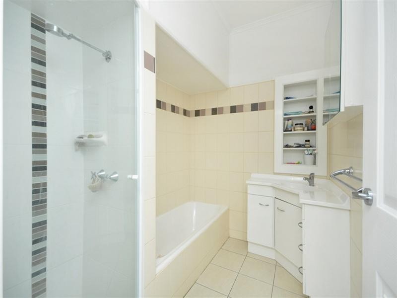 6 Bohland Street, Kedron QLD 4031