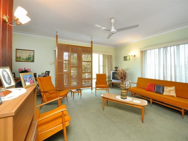 6 Hurst Street, Gordon Park QLD 4031