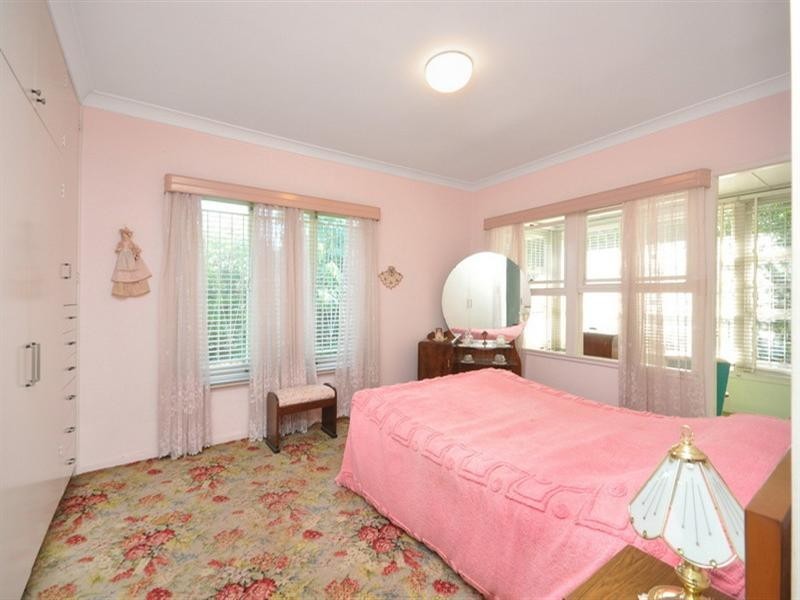 6 Hurst Street, Gordon Park QLD 4031