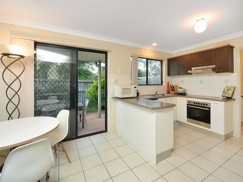 1/216 Trouts Road, Stafford Heights QLD 4053