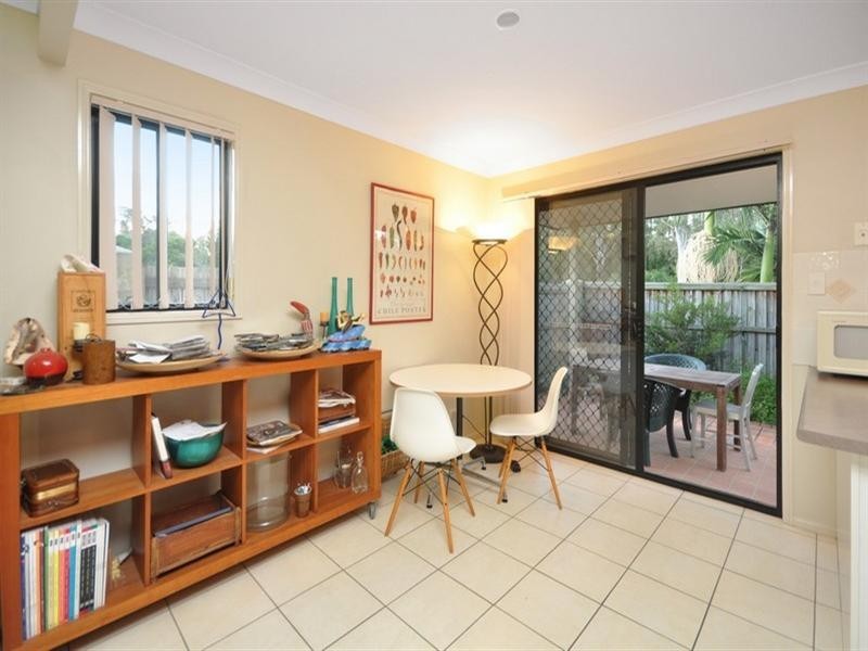 1/216 Trouts Road, Stafford Heights QLD 4053