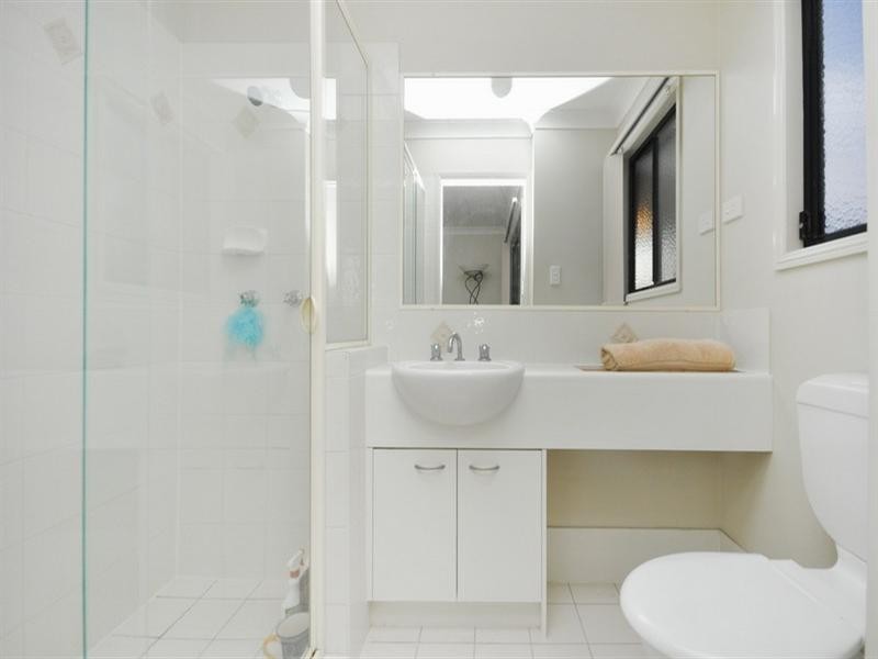 1/216 Trouts Road, Stafford Heights QLD 4053