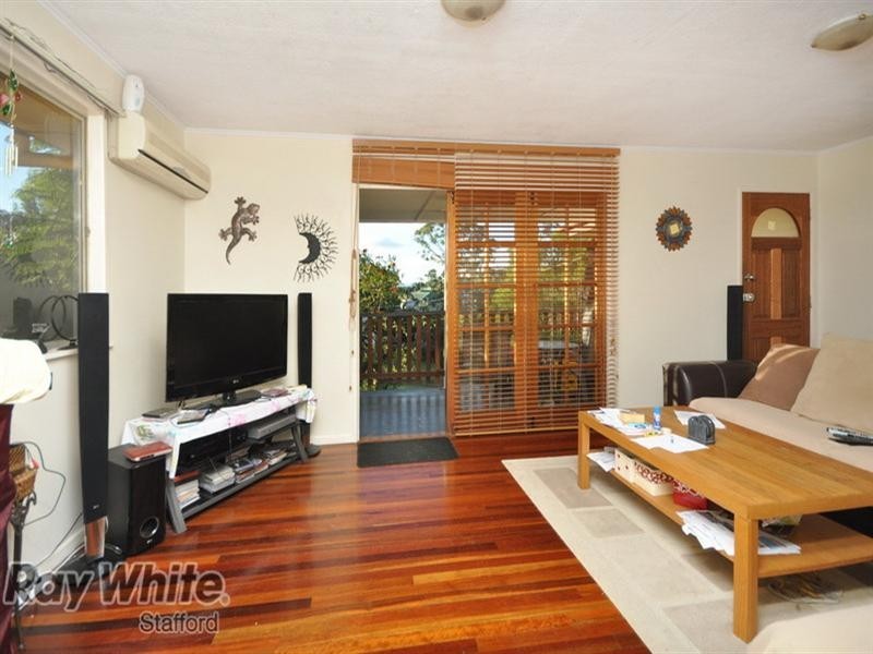 40 Sedgemoor Street, Stafford Heights QLD 4053