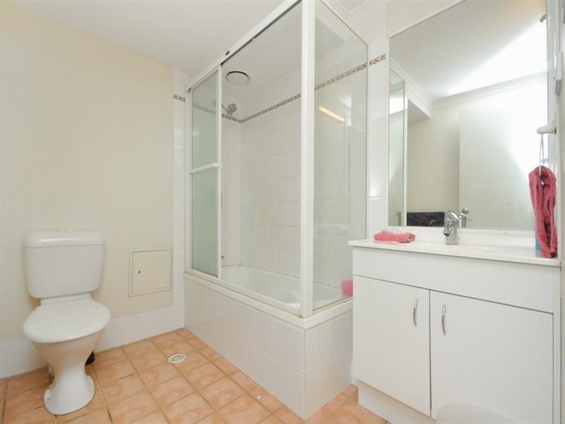 1/17 Mitchell Street, Kedron QLD 4031