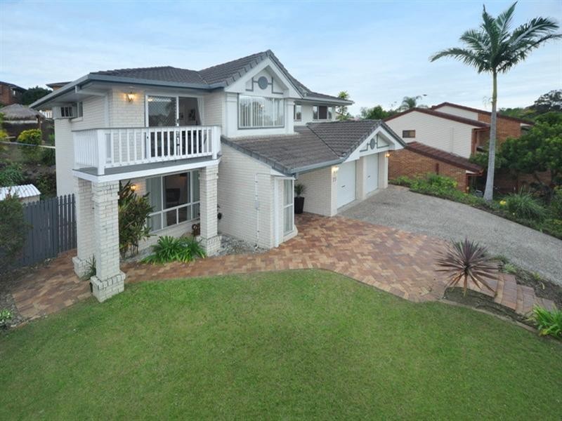 25 Karloff Drive, Stafford Heights QLD 4053