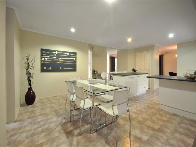 25 Karloff Drive, Stafford Heights QLD 4053