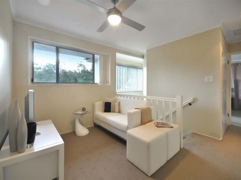 25 Karloff Drive, Stafford Heights QLD 4053