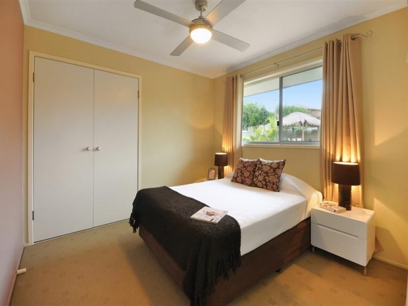 25 Karloff Drive, Stafford Heights QLD 4053