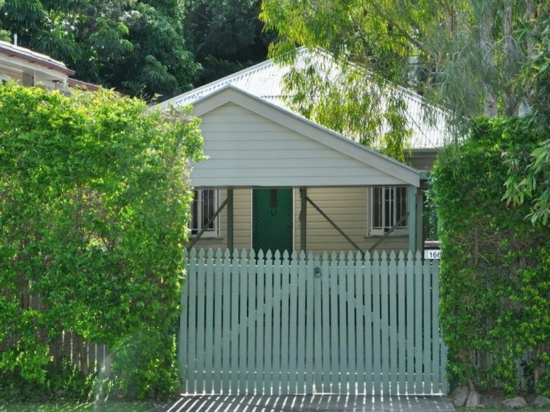 166 Royal Parade, Alderley QLD 4051