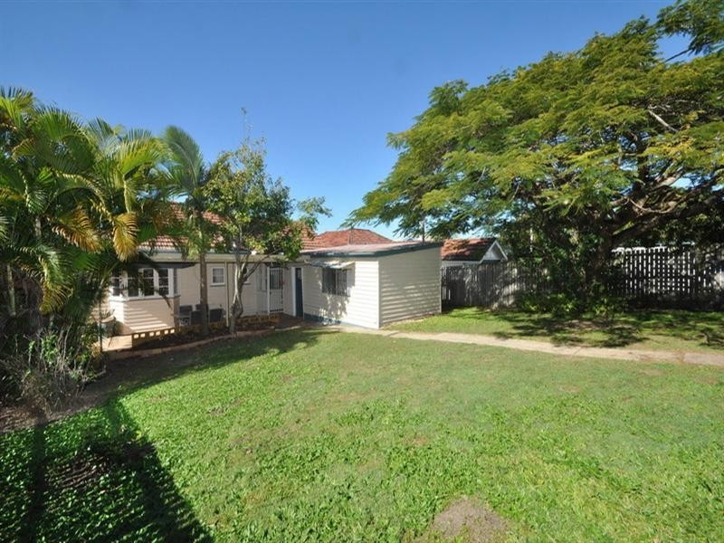 28 Turrana Street, Stafford QLD 4053