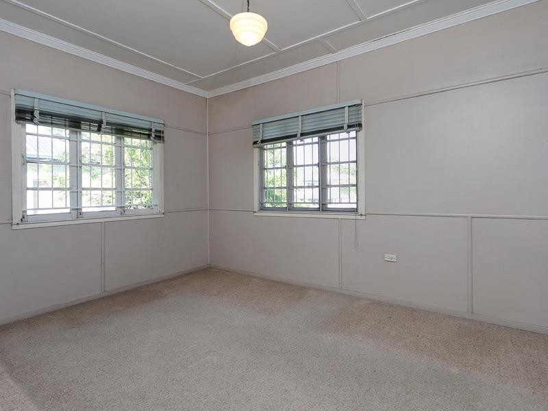 202 Webster Road, Stafford QLD 4053