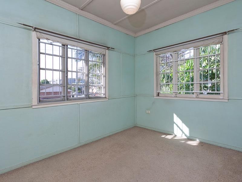 202 Webster Road, Stafford QLD 4053