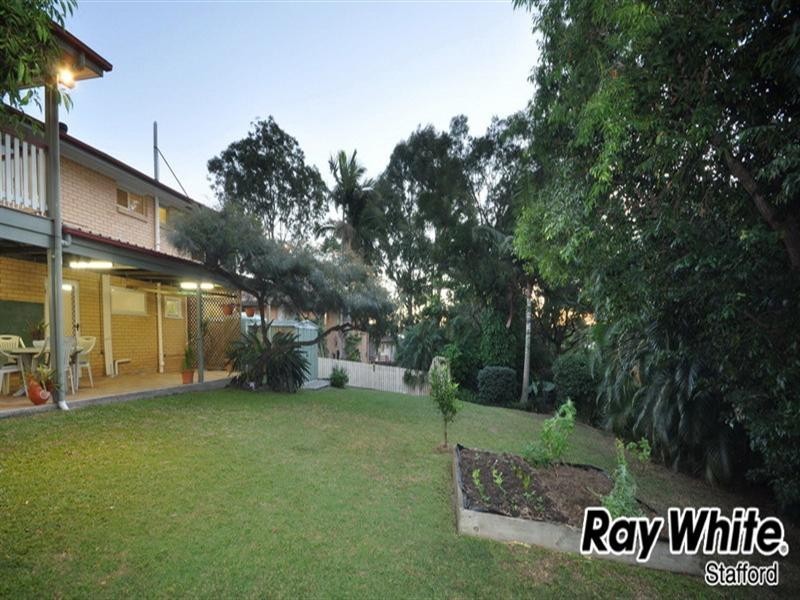 18 Gable Street, Stafford Heights QLD 4053