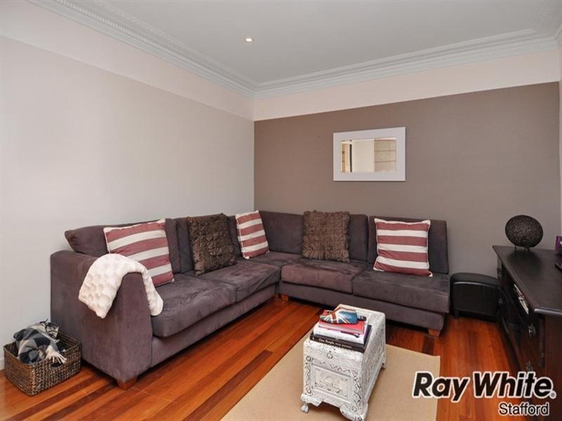 17 Chisholm Street, Stafford Heights QLD 4053